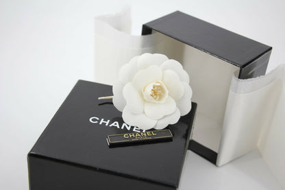 Chanel Vintage 81-85 Silk Small Size White Camellia Brooch