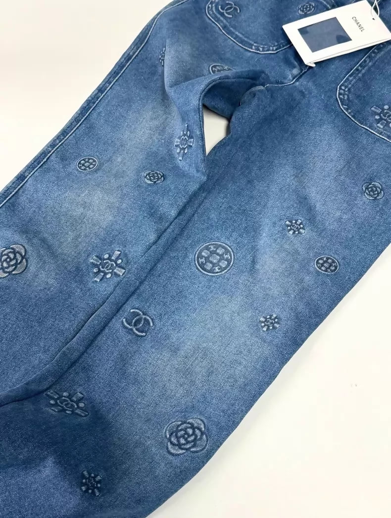Chanel 21P Blue CC logo Camellia Jeans