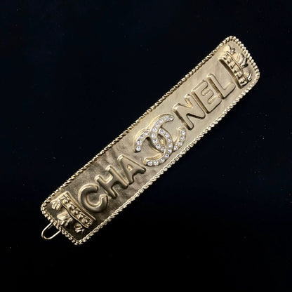 Chanel 21F vintage letter hairpin with double C