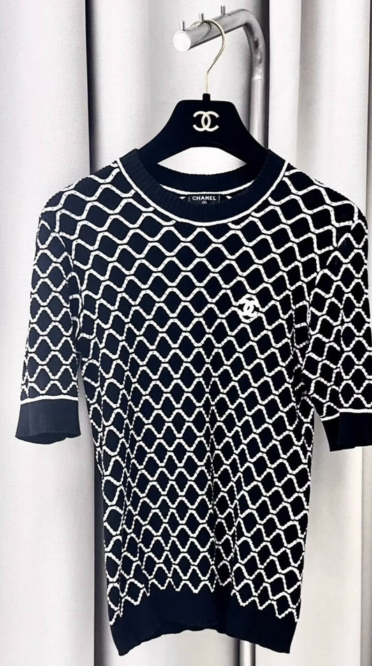 Chanel 20P black & white top