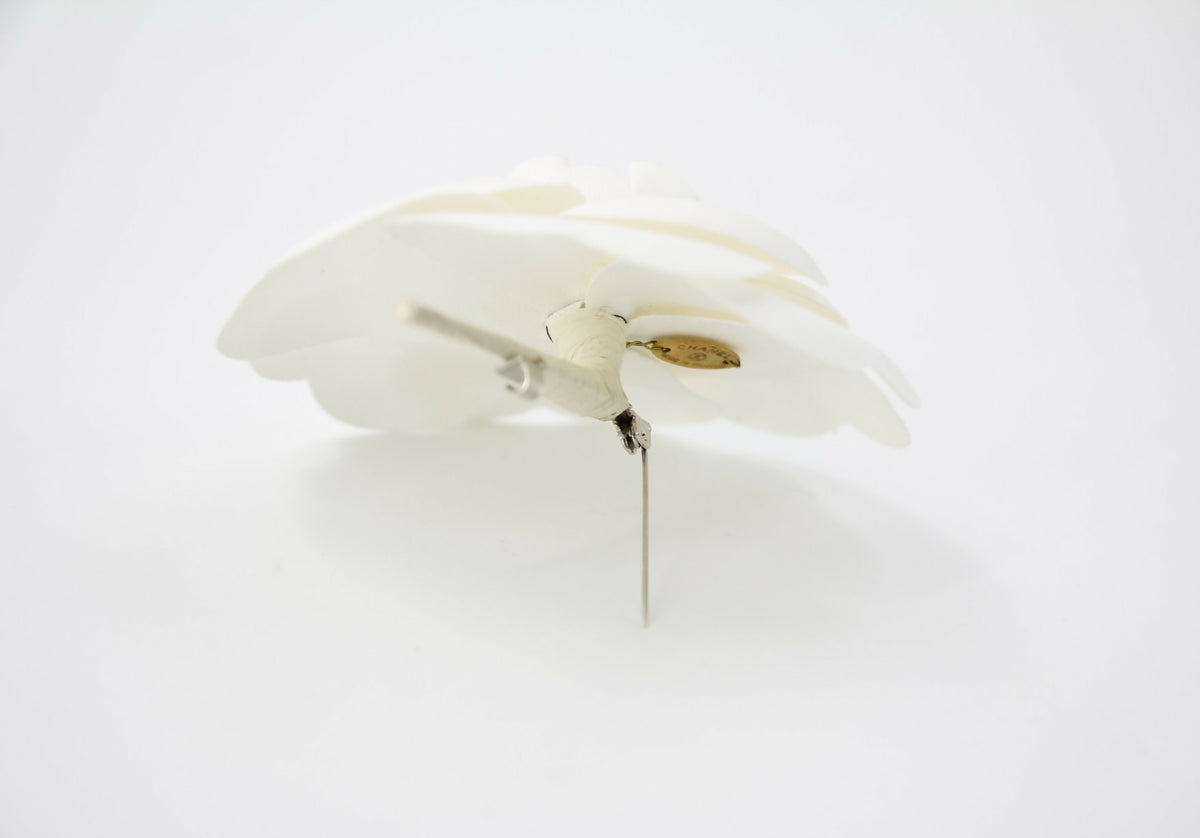 Chanel Vintage 81-85 White Silk Camellia Brooch