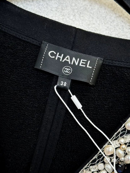 Chanel 20A black tweed & pearls jacket