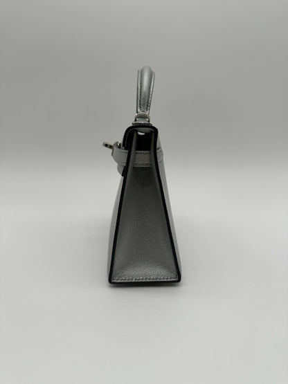 Hermès Kelly 20 Argent Chèvre PHW K 2026