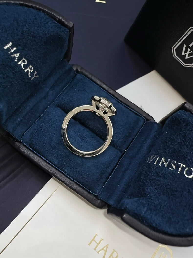 Harry Winston Belle engagement/wedding ring