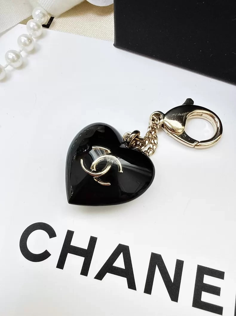Chanel 22b heart-shaped bag charm/keychain,