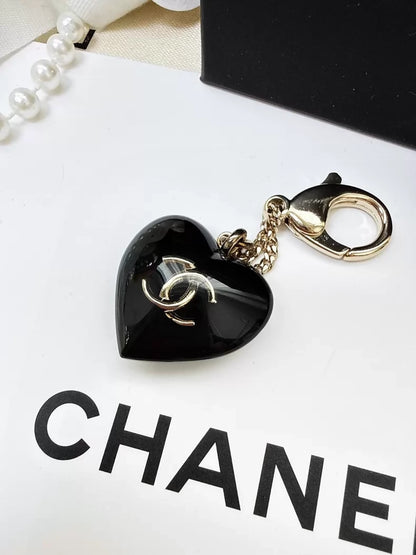 Chanel 22b heart-shaped bag charm/keychain,