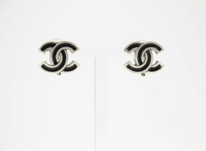 Chanel Vintage 04A Metal Black Silver CC Clip-on Earrings