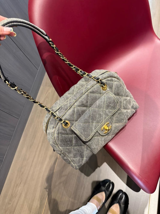 Chanel 24A bowling bag in gray denim (small size)