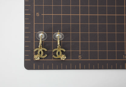 Chanel Vintage 07P Metal Gold Camellia Pendant Hoop Stud Earrings