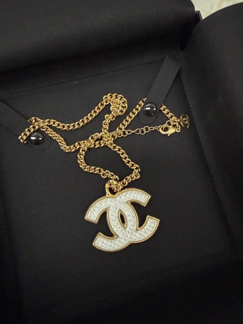 Chanel 24A double C necklace
