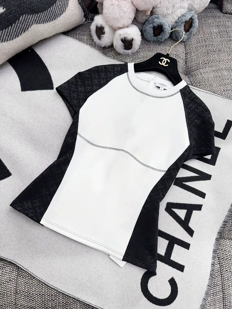 Chanel 24C black and white T-shirt