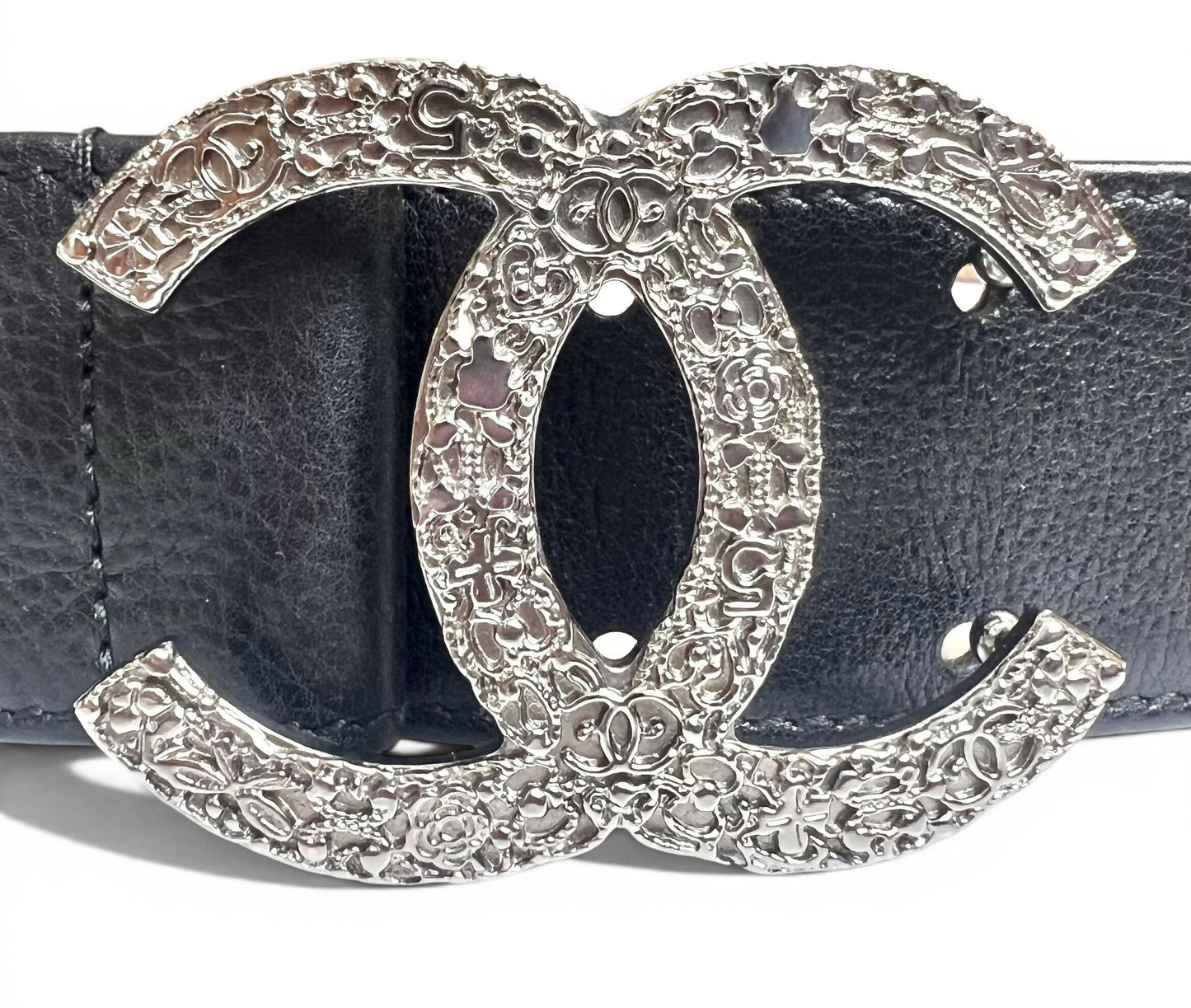 Chanel 08A London Black Caviar Leather Silver CC Charm Emblems Belt Size 95/38