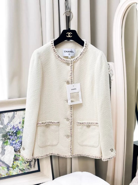 Chanel 26C ecru mixed-colour trim tweed jacket