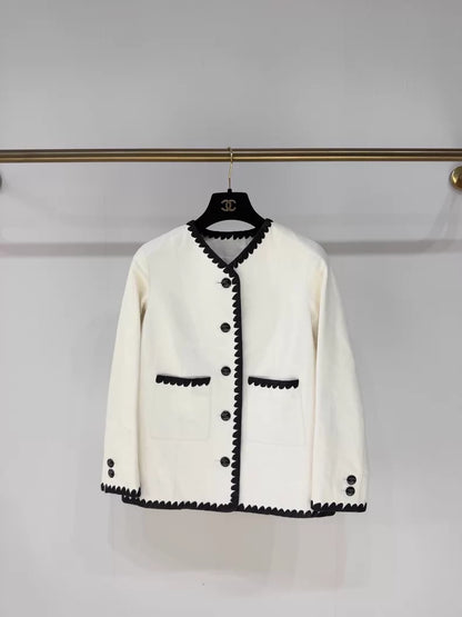 Chanel 21C black and white classic leather jacket