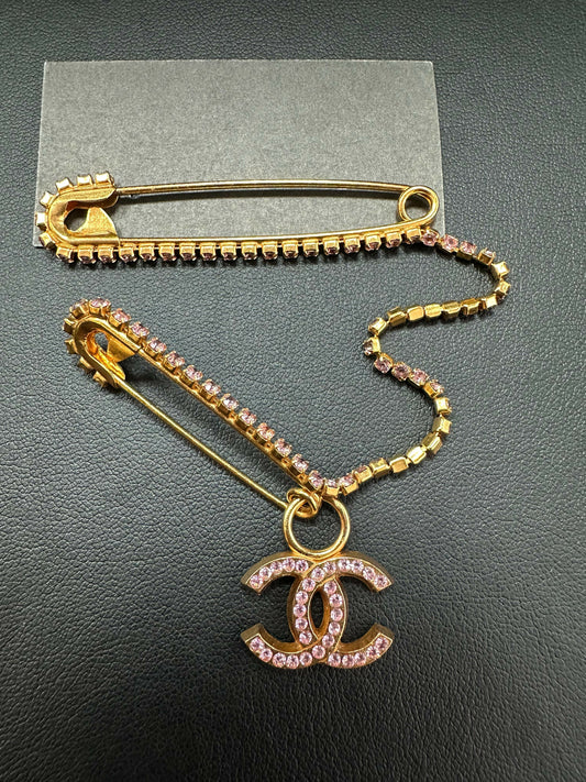 Chanel Vintage 2002 Rhinestone Pink Gold Tone Double Pin Brooch