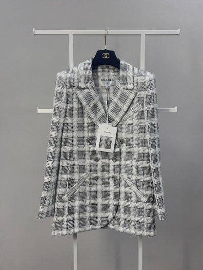 Chanel 2020 gray & white Check Jacket