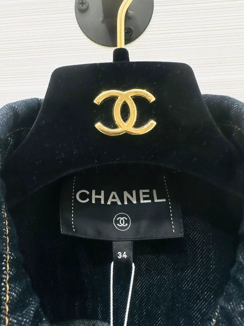 Chanel 25C maxi dress in blue denim with pockets