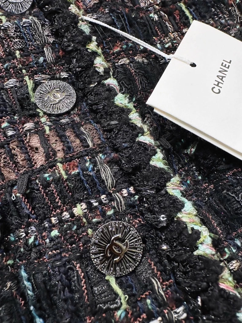 Chanel 25A black & multicolour tweed jacket