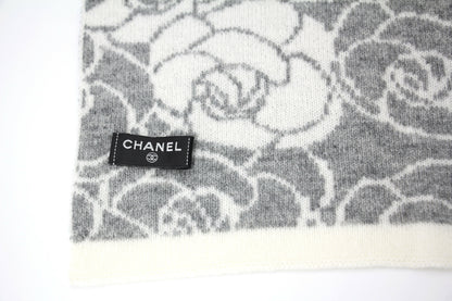 Chanel 23K Cotton Knitted Grey-white Camellia Scarf