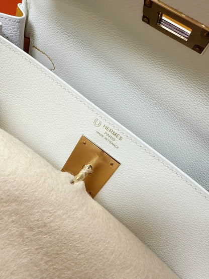 Hermès Kelly 28 Craie/jaune D’or evercolor leather gold hardware