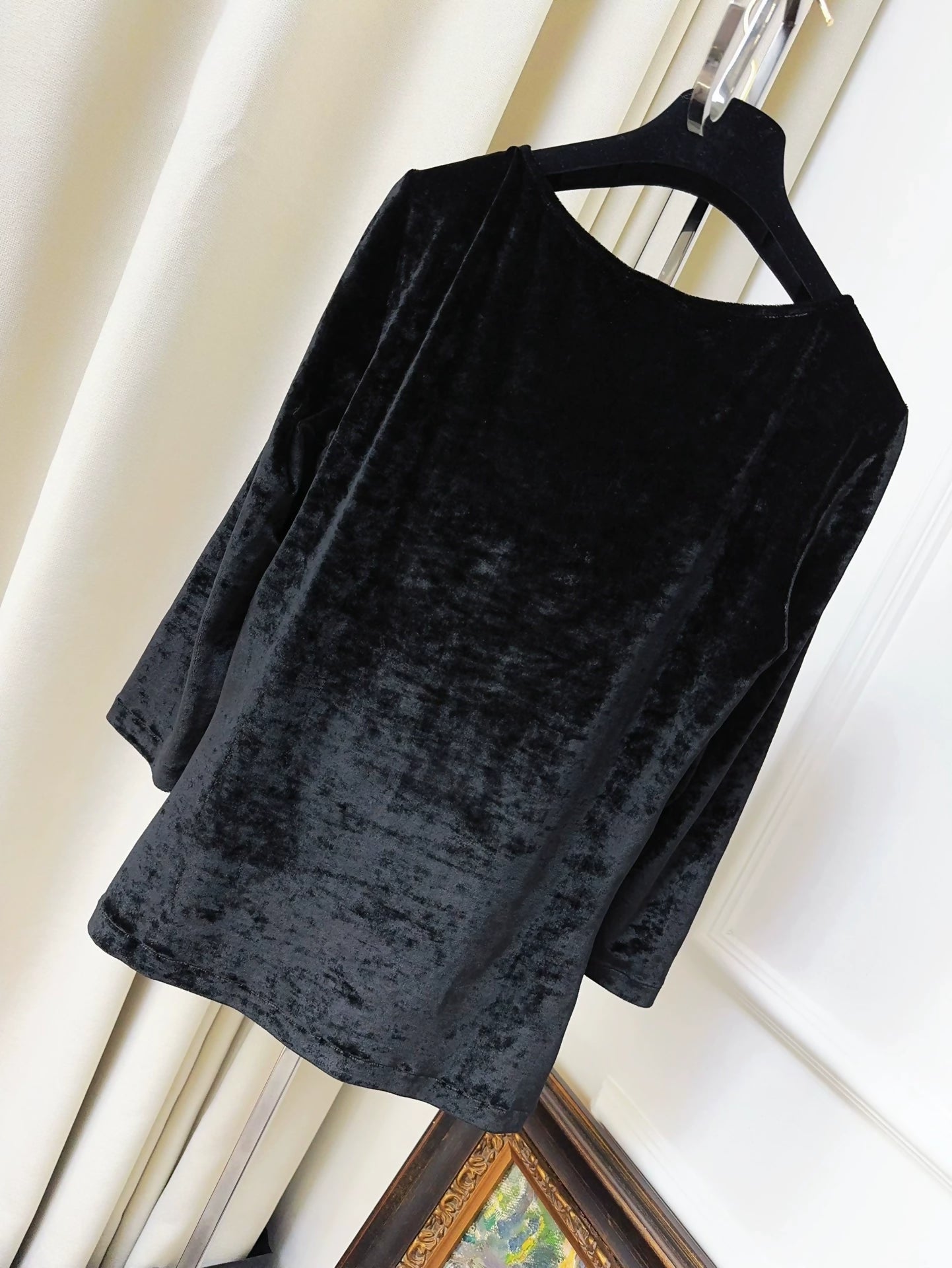 Chanel 25K black velvet bow top