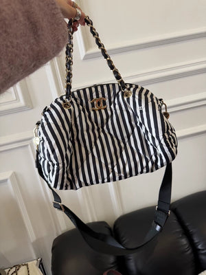 Chanel 24 coco Beachblack and white stripes double chain shoulder bag