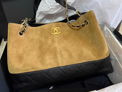 Chanel 25A suede bag, large size,