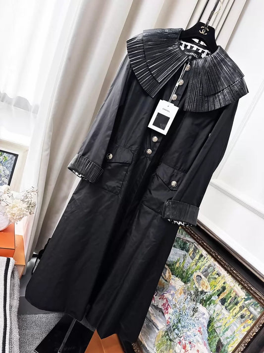 Chanel 20k black pleated collar long trench coat
