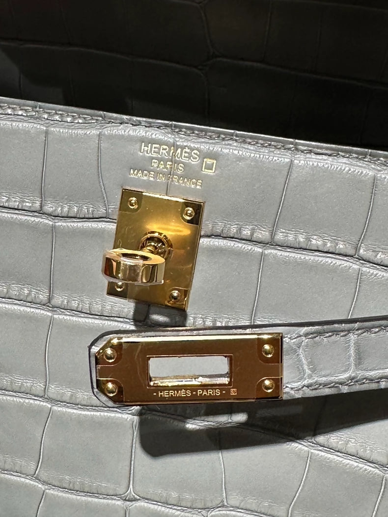 Hermes Kelly 25 gris cement matte crocodile leather gold hardware