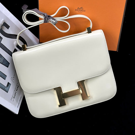 Hermès Constance 24 Parchemin Box Calf with Gold Hardware