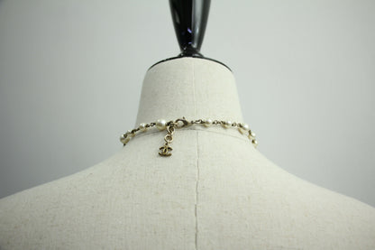 Chanel Vintage 05A Imitation Pearl Metal Rabbit Pendant Gold Necklace
