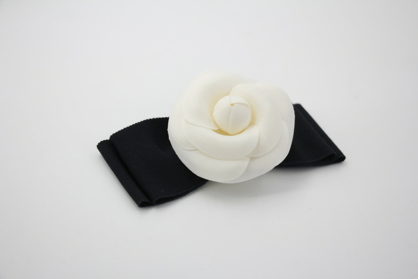 Chanel Vintage 81-85 Fabric Ribbon Black Camellia Brooch