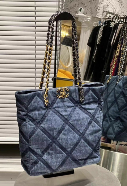 Chanel 23c denim quilted tote bag – Wararni.com