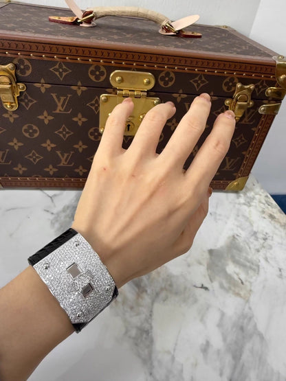 Hermes black shiny alligator leather diamond-hardware bracelet