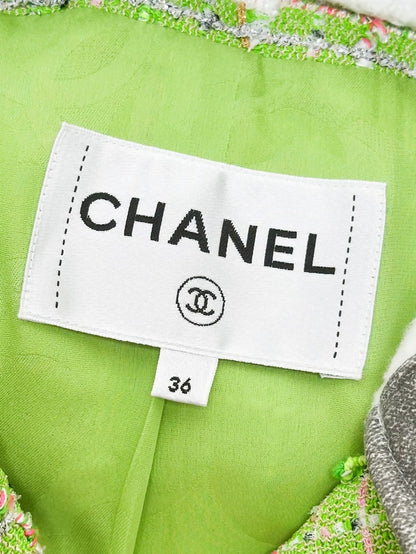 Chanel 25C hooded Green tweed jacket