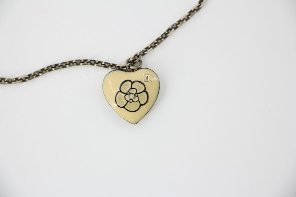 Chanel Vintage 06P Enamel Double-Sided Beige Camellia CC Logo Heart Necklace