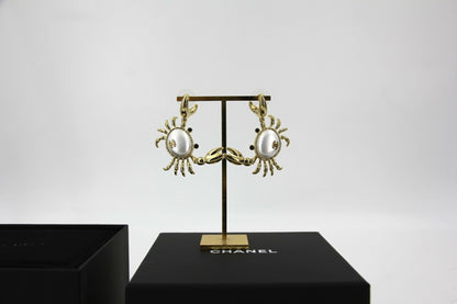 Chanel 26M Imitation Pearl and Metal Crab Stud Earrings