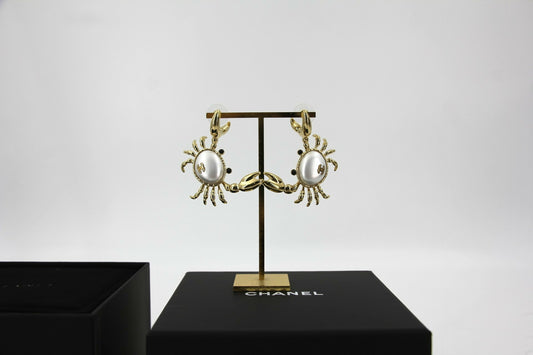 Chanel 26M Imitation Pearl and Metal Crab Stud Earrings