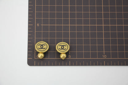 Chanel Vintage 94A Metal Black CC Round Gold Cufflinks/Buttons