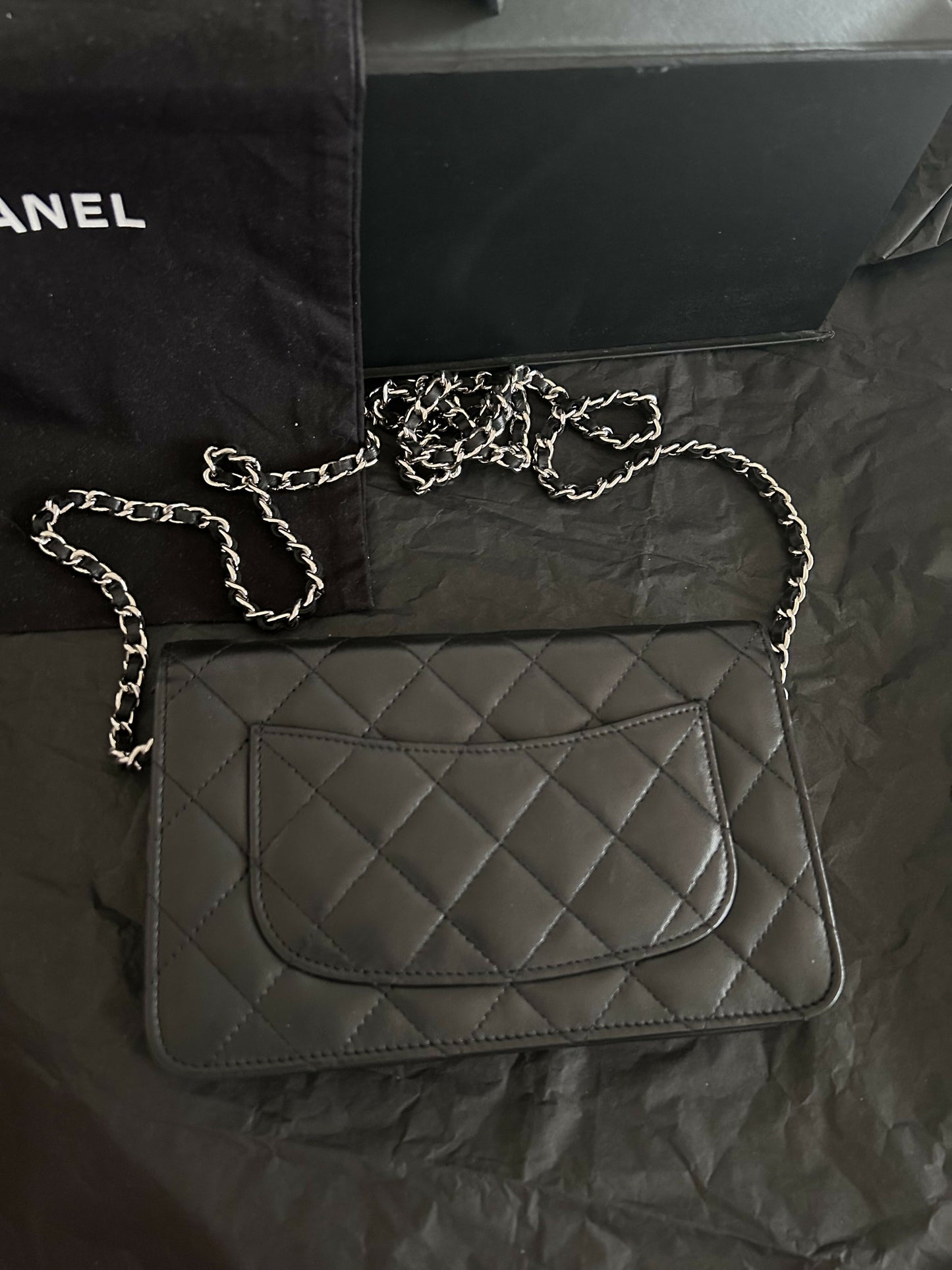 Chanel wallet on chain
