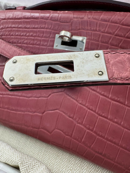 Hermès Kelly Cut Bois de Rose Matte Niloticus Crocodile leather palladium hadware
