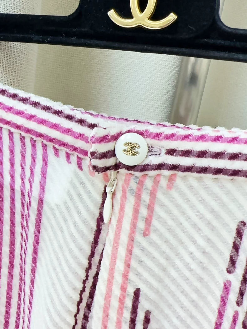 Chanel 23B pink & white skirt
