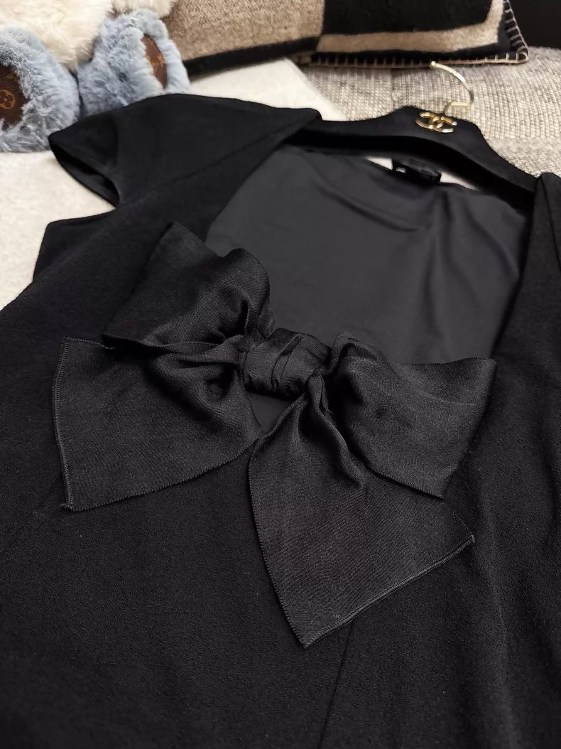 Chanel 23s black bow top