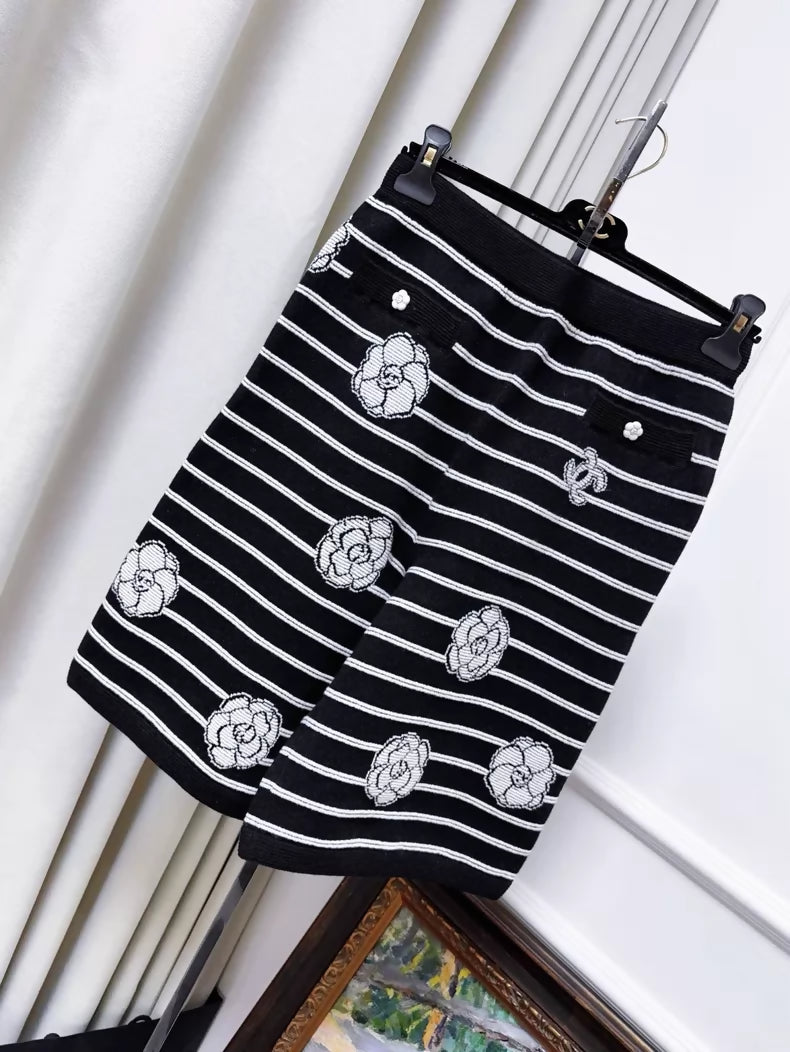 Chanel 23k black and white striped camellia double C logo knit shorts