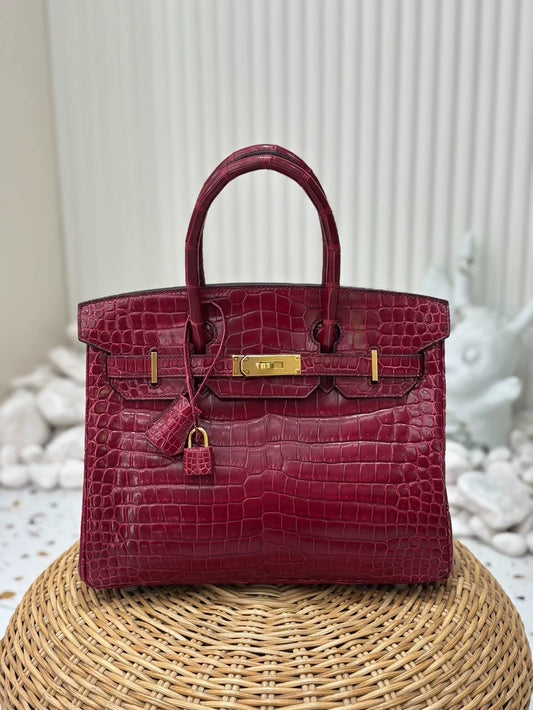 Hermès Birkin 25 shiny red crocodile leather gold hardware