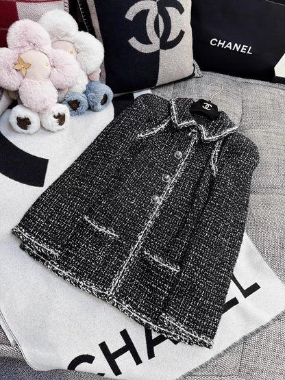 Chanel 17K Black and White Tweed Pearl-Buttoned Jacket