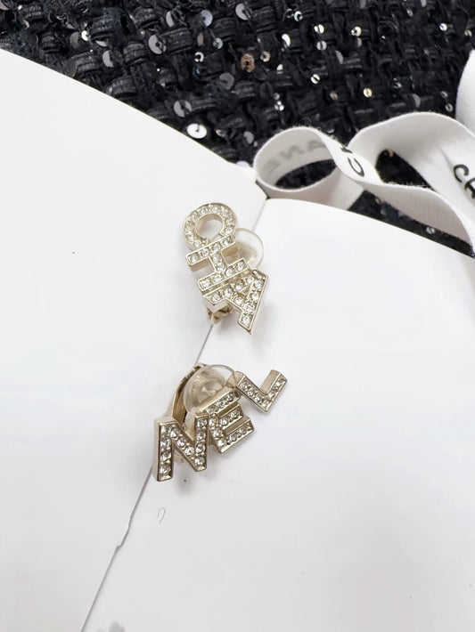 Chanel 21V light gold clip-on earrings