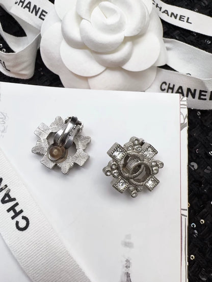 Chanel 15B clip-on earrings with double C logo