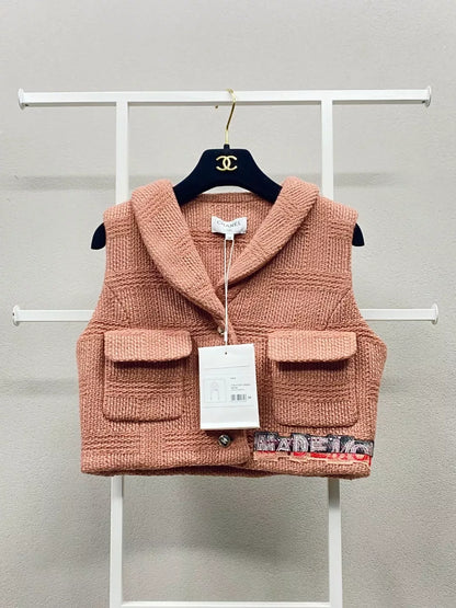 Chanel 21b pink tweed vest