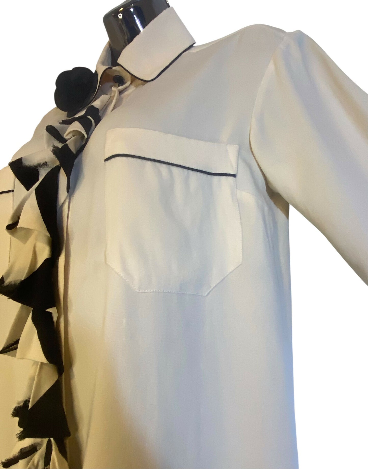 Chanel 08A Runway Silk Pleated Camellia Ecru Black Blouse FR 36